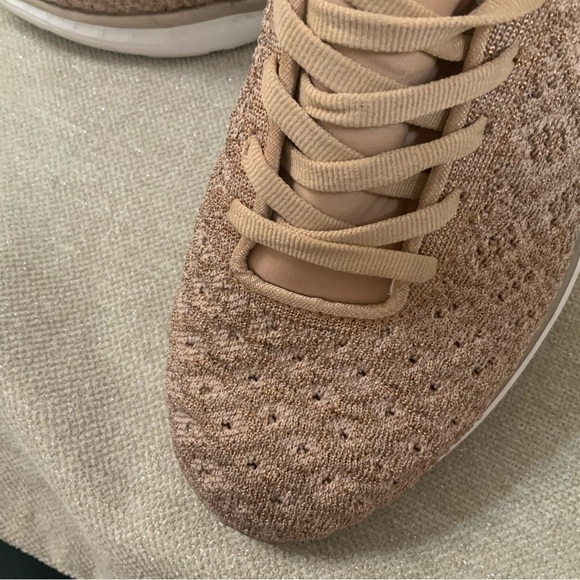 APL Rosegold/ Beige TechLoom Phantom Sneakers - Picture 6 of 9